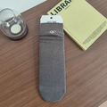 Calze a coste grigio scuro da donna con raffinato ricamo a fiocco bianco sul bordo - grigio scuro