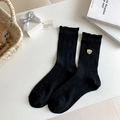 Schwarze Baumwollsocken mit niedlicher Bärenstickerei und dekorativen Rüschenrändern - Schwarz