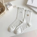 Weiße atmungsaktive Netzsocken mit süßer Bärenstickerei und eleganter Spitze - Weiß
