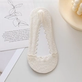 Chaussettes invisibles en dentelle florale blanche avec silicone antidérapant - Taille unique / Blanc Cassé