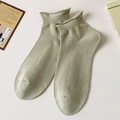 Light green cotton ankle socks with ruffle cuff and ribbed texture for a clean look - Green