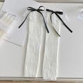Calentadores blancos de punto Lolita con encaje y lazos de cinta negra - Blanco con Lazo Negro