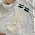 Chaussettes montantes blanches style preppy avec rayures vertes et tricot losange - Taille unique / Blanc