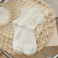 Eleganti calze Lolita bianco crema con bordo in pizzo e motivo a maglia verticale da donna - Onda