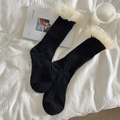 Wadenhohe Socken im japanischen Stil in Schwarz mit cremefarbenem Spitzenbesatz - Einheitsgröße / Schwarz Mit Cremeweißem Aufschlag