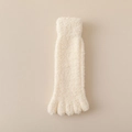 Pluche gebroken witte vijfvingersokken van koraalvlies voor winterse warmte en comfort - Melkwit
