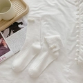 Chaussettes mi-mollet blanches avec perles élégantes et texture à rayures - Mi-Mollet Blanc