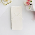 Weiße Kniestrümpfe für Mädchen mit hohlem Maschenmuster und süßen Spitzendetails und Bogen - Einheitsgröße / Beige