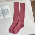 Elegantes calcetines altos de canalé rosa palo estilo japonés para la mujer - Talla única / Rosa Oscuro