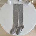 Elegant grey over-the-knee socks with vertical stripes and slimming knit texture - One Size / Light Gray