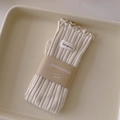 Chaussettes côtelées blanc crème avec bordure à volants et étiquette de marque - Taille unique / Beige