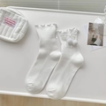 Calze Lolita bianche con bordo a volant, fiocco di raso e pompon morbido - Taglia Unica (22-25cm) / 137 Bianco (Stile Pompon)