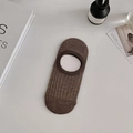 Chaussettes invisibles marron café en maille côtelée avec silicone antidérapant au talon - Taille unique / café