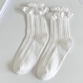 Calze bianche Lolita con volant in nastro di raso e motivo a maglia verticale - Taglia unica / 101 Bianco (Fiocco)