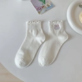 Weiße Socken mit Rüschenrand, lila Kaninchen-Stickerei und süßem Wellensaum - Kaninchen
