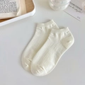 Naturweiße niedrige Baumwollsocken mit atmungsaktivem Mesh-Muster für Damen - Punkte