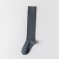 Chaussettes montantes gris foncé en maille avec revers côtelé large et texture douce - Gris