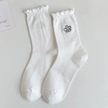 Chaussettes blanches à volants style Lolita avec broderie florale et texture en maille - Broderie Florale Maille Blanc (7331 Blanc)
