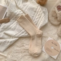 Calze spesse in lana beige chiaro con maglia a coste verticali per il caldo invernale - Taglia unica / Bianco Sporco