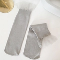 Calcetines grises de punto media pierna con encaje blanco y textura acanalada - Talla única / Gris