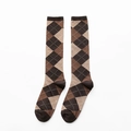 Chaussettes hautes à motif losanges marron et beige de style tricot rétro anglais - Taille unique / Beige Café