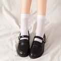 Chaussures Mary Jane noires à double bride au fini mat avec un style académie vintage - Style Mi-mollet / Blanc
