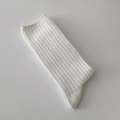 Minimalist white ribbed crew socks in Japanese JK style made of soft knit cotton - Wide Striped Bleached White