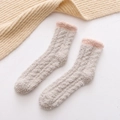 Calze invernali in pile corallo grigio chiaro con bordo rosa e trama a treccia fitta - Taglia unica / Cachi