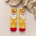 Calze natalizie in pile corallo giallo con Babbo Natale e pompon di peluche - Cappello di Natale allo Zenzero