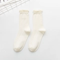 Calcetines beige media pierna con volantes y tejido de punto calado de estilo japonés - Talla única / Blanco Roto