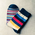 Calze da uomo a metà polpaccio con strisce colorate in morbido tessuto di maglia - EU 38-46 / 03 Navy a Righe
