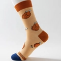Ingwergelbe Baumwollsocken mit Comic-Brathähnchen-Mustern und dunkelblauen Zehenkappen - EU 41-46 / Ingwer Hähnchen Stil