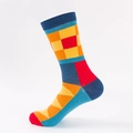 Calze in cotone con motivo patchwork geometrico colorato e polsini a costine in blu e rosso - Taglia EU 41-46 / Quadrati Geometrici Cuciti a Mano