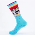 Calze celesti con motivi di gatti e trame geometriche a spirale viola artistiche - EU 40-46 / Sfondo Rosso Gatto
