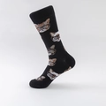Schwarze Socken mit lustigen Katzenmotiven und Brillen im trendigen L-Format präsentiert - Brillenkatze Druck