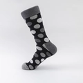 Herren-Wadenstrümpfe aus Baumwolle mit stilvollem schwarz-grauem Polka-Dot-Muster - Schwarz Grau Gepunktet