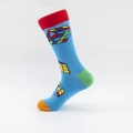 Lichtblauwe crew sokken met Rubik's kubus patroon en rood-groene contrasterende boorden - 40-46 (EU Maat) / Blauwe Rubik Cube Stijl