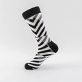 Calze uomo con motivi geometrici chevron neri bianchi grigi e strisce dinamiche - EU 39-46 / Strisce Chevron Bianche e Nere