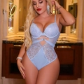 Body in pizzo azzurro con ricami floreali e spalline regolabili da donna sexy - S / Blu