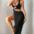 Robe de plage licou noire chic avec découpes, anneau métallique et fente latérale haute - S / Noir