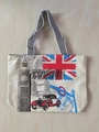 Borsa tote in tela bianco sporco a tema Londra con manici a righe bianche e nere - Motivo Bandiera USA