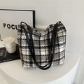 Classic houndstooth canvas tote bag in black and white with leather shoulder straps - Black without Pendant