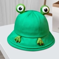 Detailansicht des grünen Frosch-Anglerhutes mit 3D-Augen und 'Good' Stickerei - Einheitsgröße / Grün Erwachsenenstil