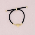 Verstellbares schwarzes Flechtarmband mit glänzendem 18k Gold Herzanhänger - Schwarz
