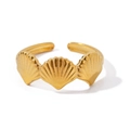 Anillo abierto de acero inoxidable bañado en oro con diseño de tres conchas - Anillo Abierto de Tres Conchas (QYF138) / Dorado