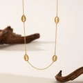 Collier en acier inoxydable doré orné de quatre pendentifs en forme de coquillage - Collier Pendentif Quatre Coquillages (H1243) / Or