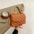 Bolso bandolera acolchado naranja con herrajes dorados y correa de cadena ajustable - Marrón