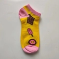 Chaussettes jaunes et roses avec motifs pixelisés de chocolat et de desserts - Ad131 / 36-44
