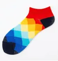 Chaussettes courtes en coton à motif losange arc-en-ciel avec revers rouge vif unisexe - A97 / 36-44
