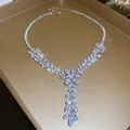 Parure collier fleur argentée avec cristaux marquise et longues franges élégantes - Collier à Pompon / Argent